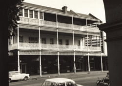 The Australian Hotel, Wagga, c. 1963